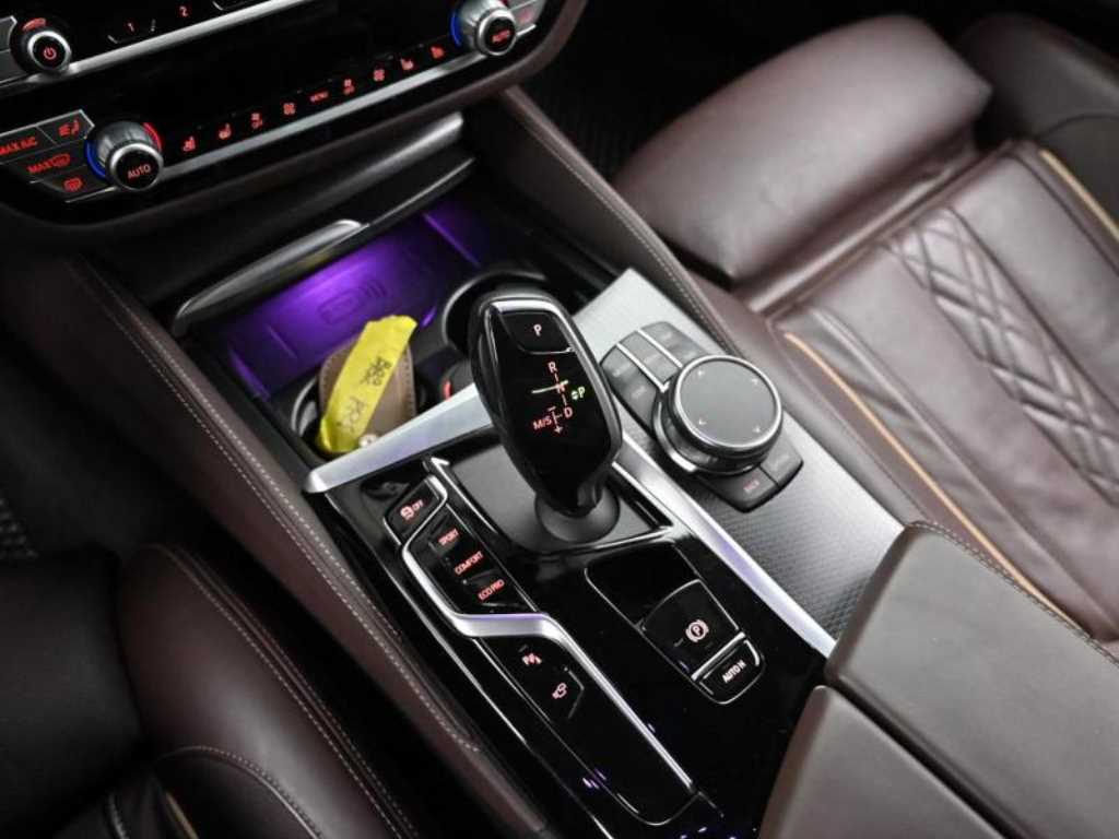 BMW 5 Series - Vista 9