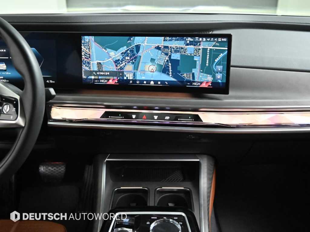 BMW i7 2023 Blanco - Importación desde Corea - HF Imports Iquique - Foto 14