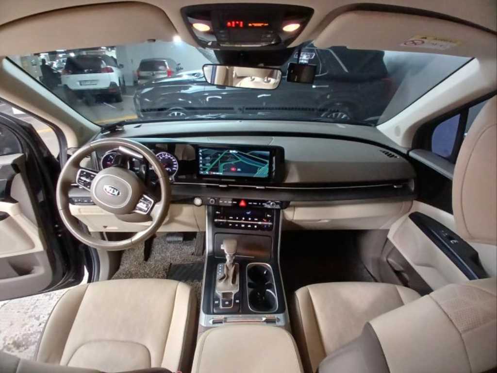 KIA Carnival - Vista 6