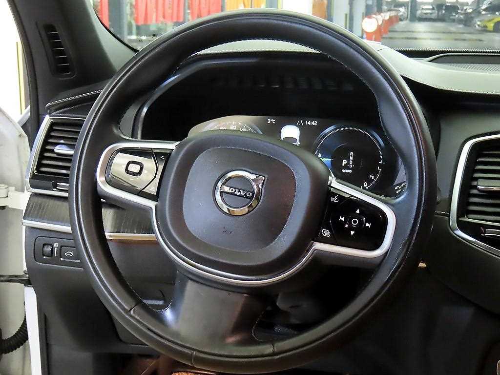 Volvo XC90 - Vista 8