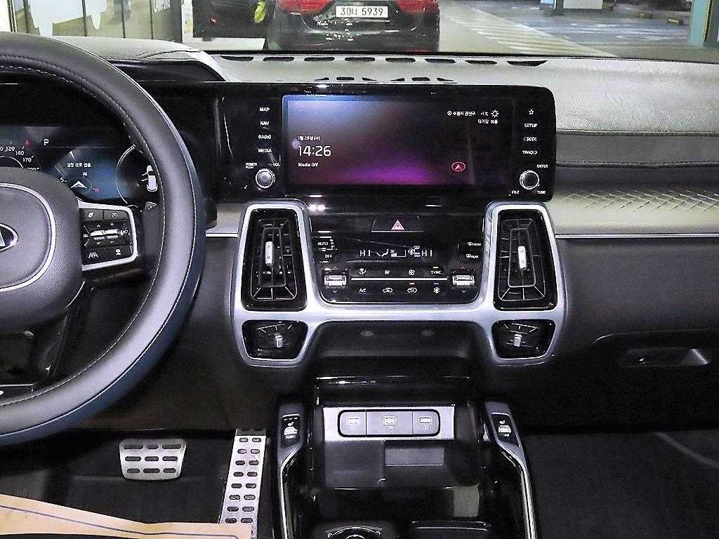 KIA Sorento - Vista 11