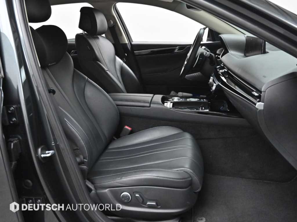 Genesis G80 - Vista 10