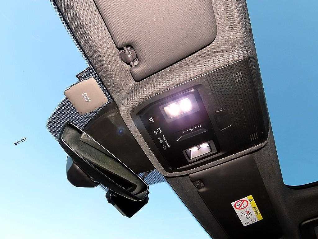 Volkswagen ID.4 2023 Blanco - Importación desde Corea - HF Imports Iquique - Foto 15