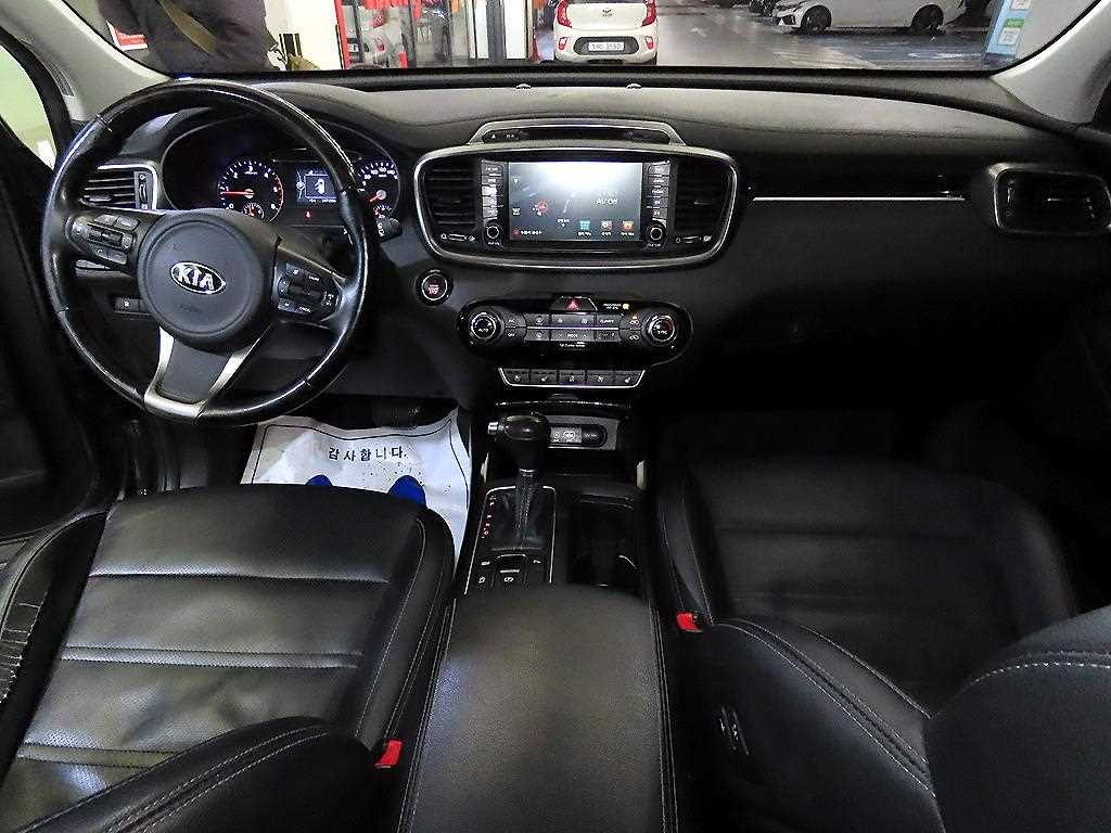 KIA Sorento - Vista 10