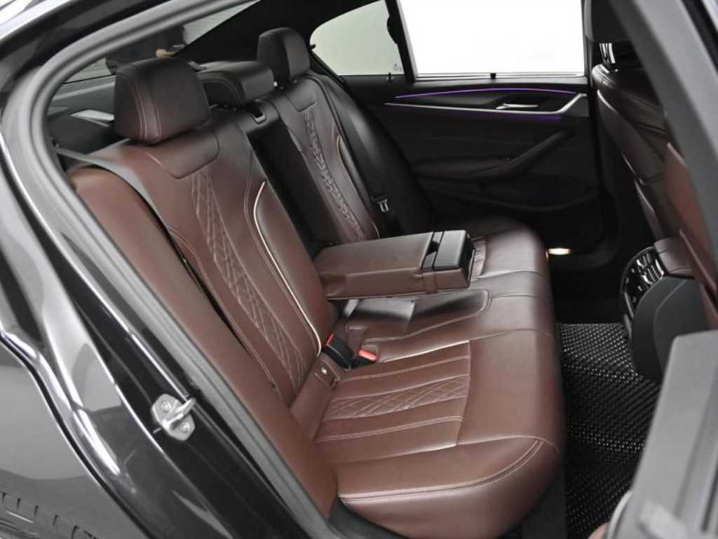 BMW 5 Series - Vista 12