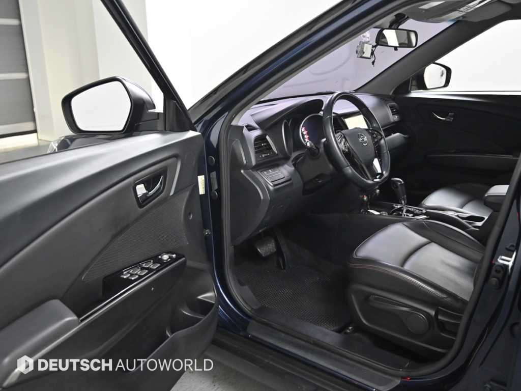 Ssangyong Tivoli - Vista 11