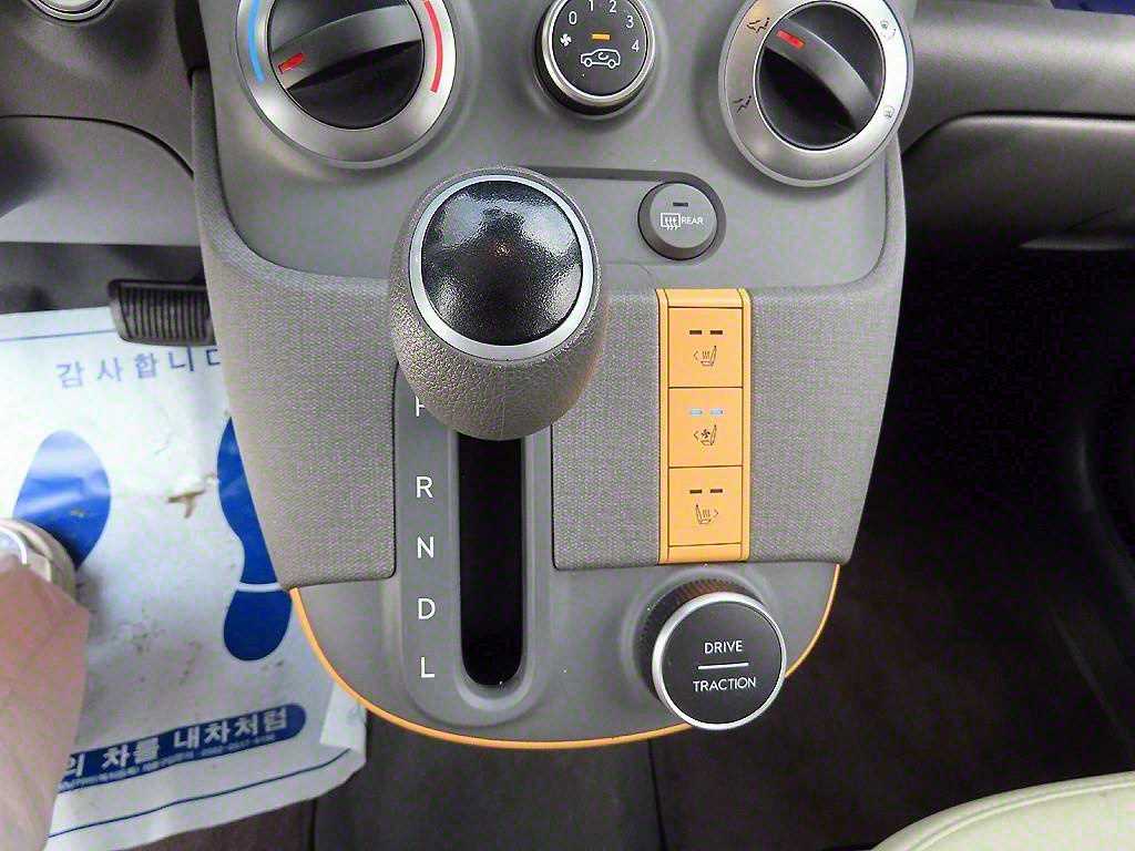 HYUNDAI Casper - Vista 12