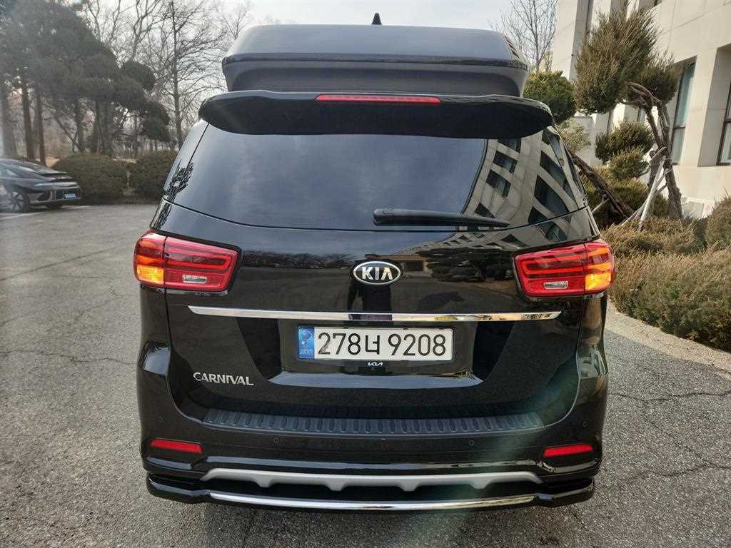 KIA Carnival - Vista 4