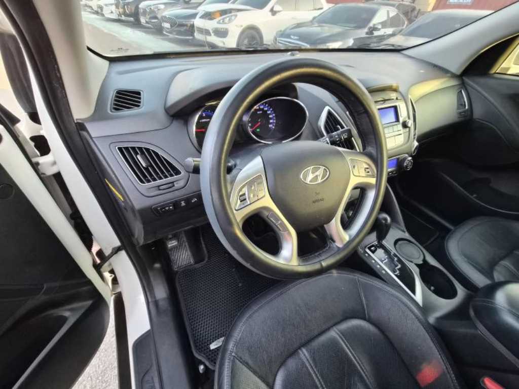 HYUNDAI Tucson - Vista 6