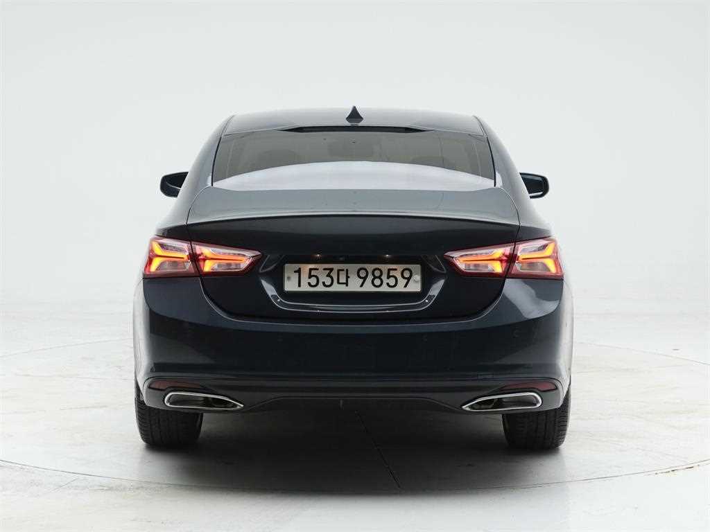 Chevrolet Malibu - Vista 5