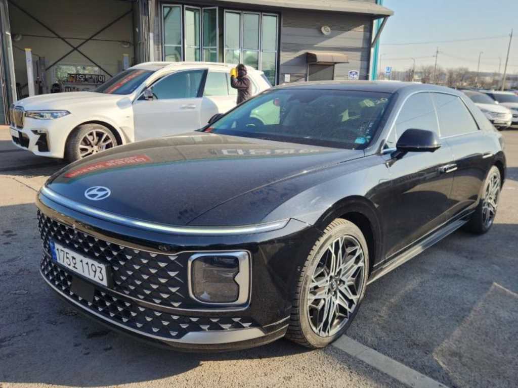 HYUNDAI Grandeur - Vista 2