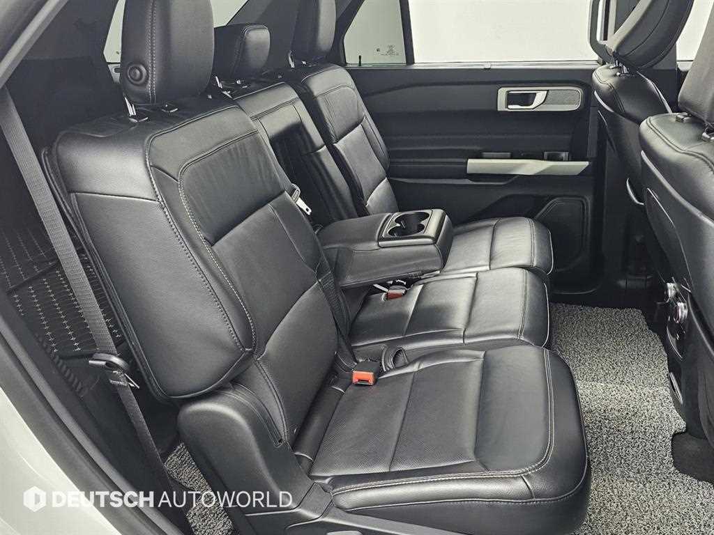 Ford Explorer - Vista 12