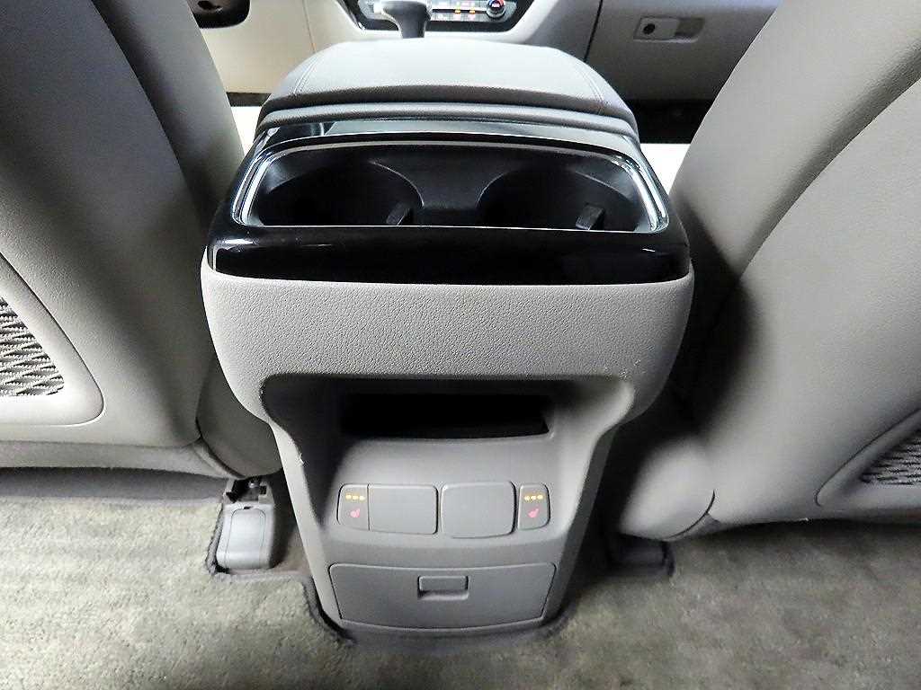 KIA Carnival 2017 - Importación desde Corea - HF Imports Iquique - Foto 16