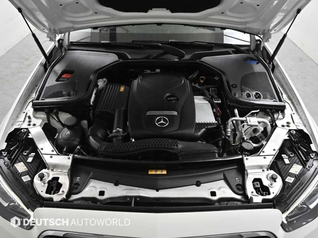 Mercedes Benz E class - Vista 6