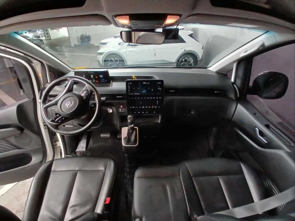 HYUNDAI Staria - Vista 6
