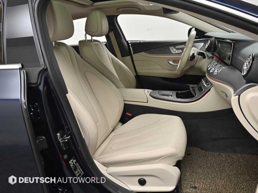 Mercedes Benz CLS Class - Vista 10