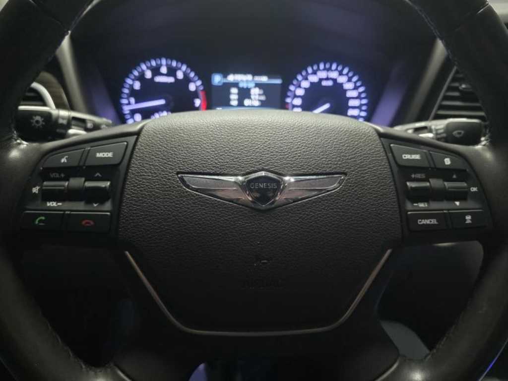 Genesis G80 - Vista 8