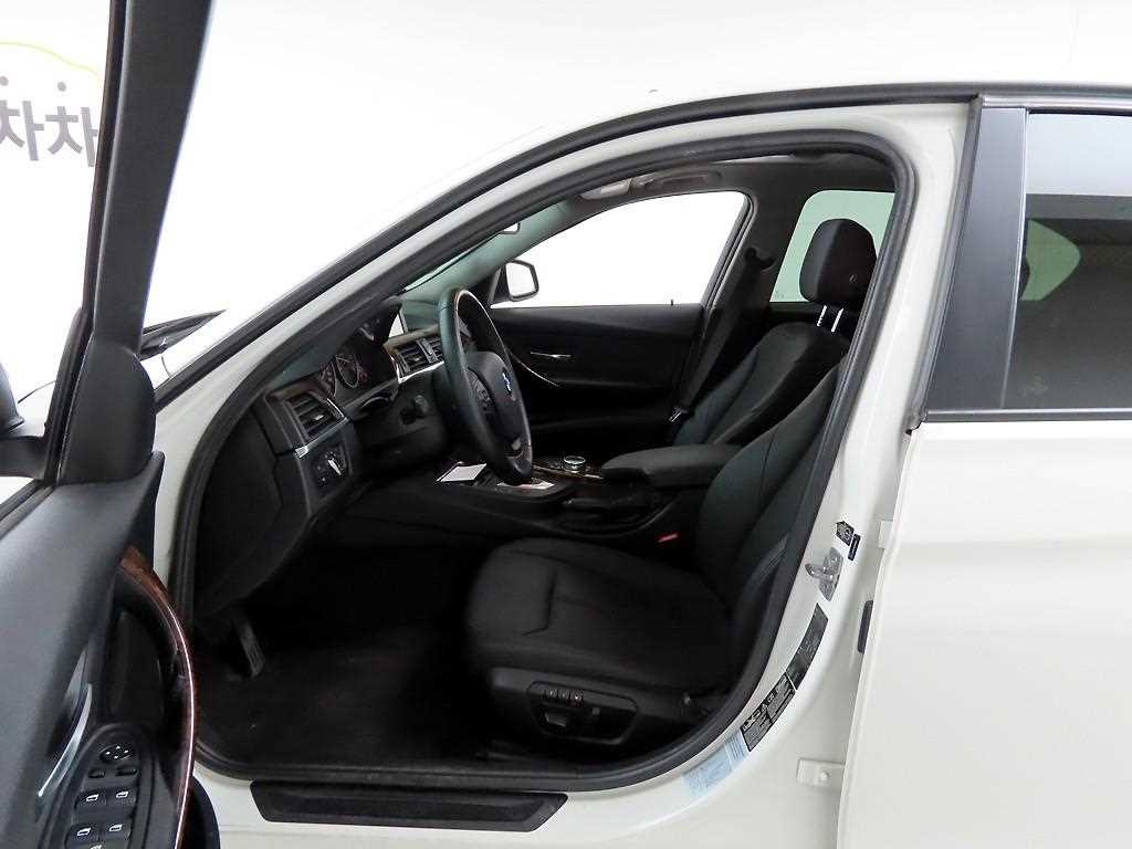 BMW 3 series - Vista 12