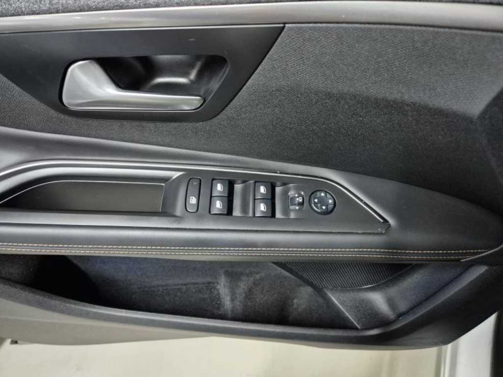 Peugeot 3008 - Vista 10