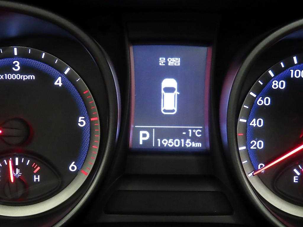 HYUNDAI Santa Fe - Vista 9