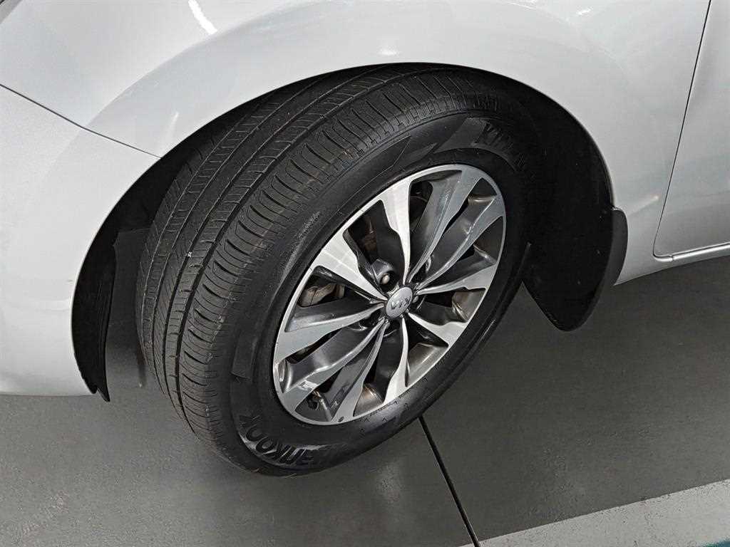 KIA Carnival 2017 Plateado - Importación desde Corea - HF Imports Iquique - Foto 20