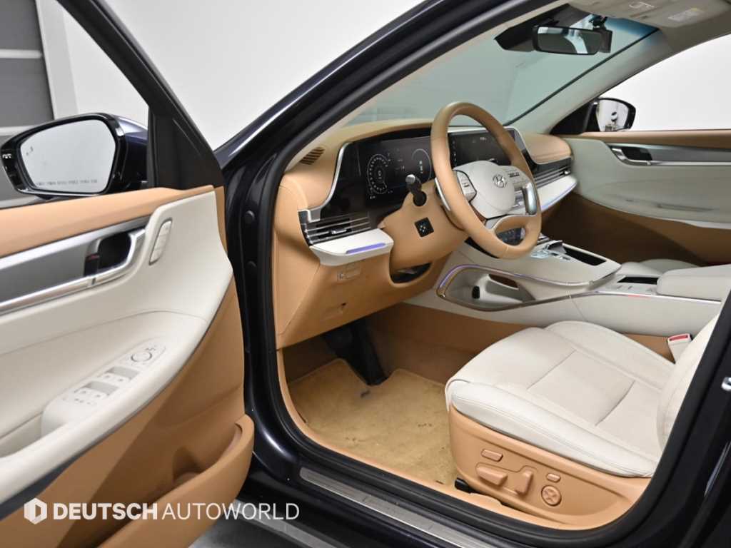 HYUNDAI Grandeur - Vista 11