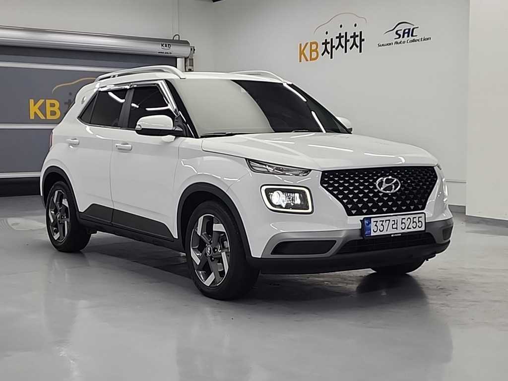 HYUNDAI Venue - Vista 4
