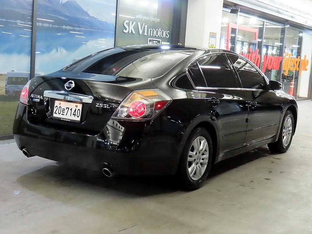 Nissan Altima - Vista 4