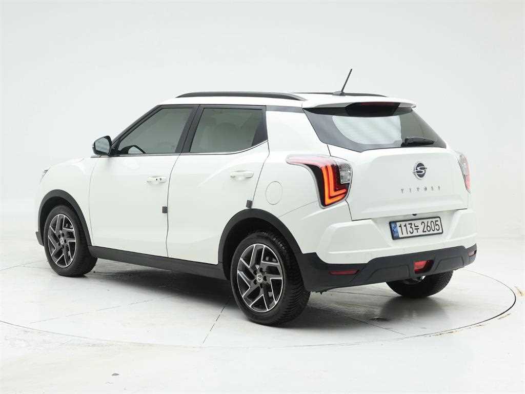 Ssangyong Tivoli - Vista 4