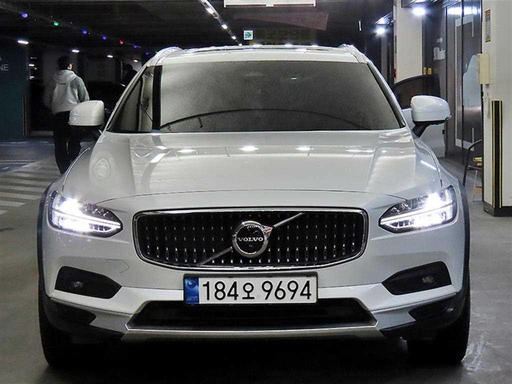 Volvo V90 - Vista 2