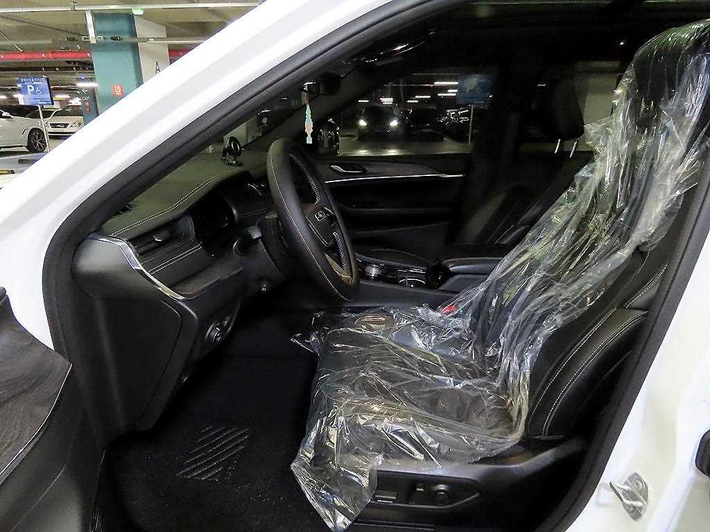 Jeep Cherokee - Vista 6