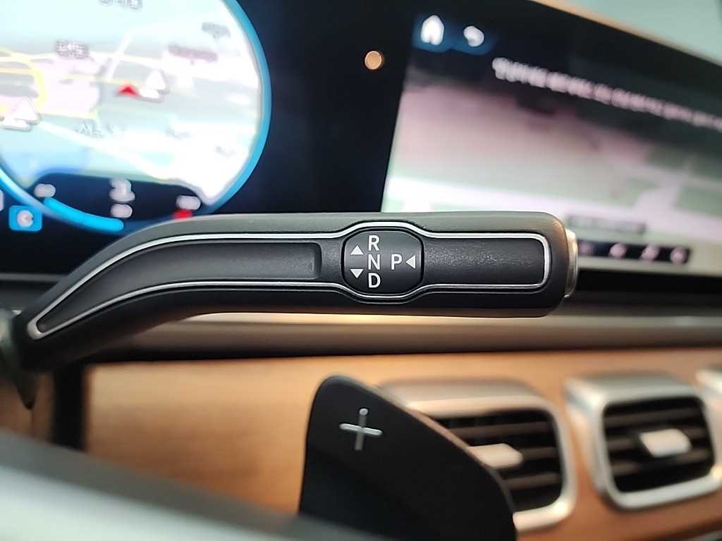 Mercedes Benz GLS Class - Vista 8