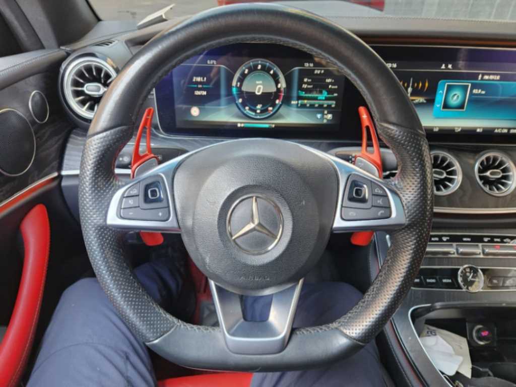 Mercedes Benz E class - Vista 6