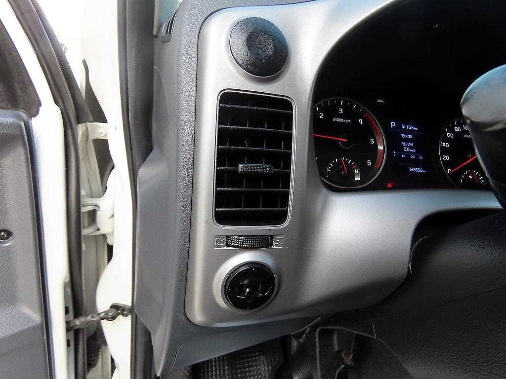 Small Truck Top_Wingbody 2024 Blanco - Importación desde Corea - HF Imports Iquique - Foto 13