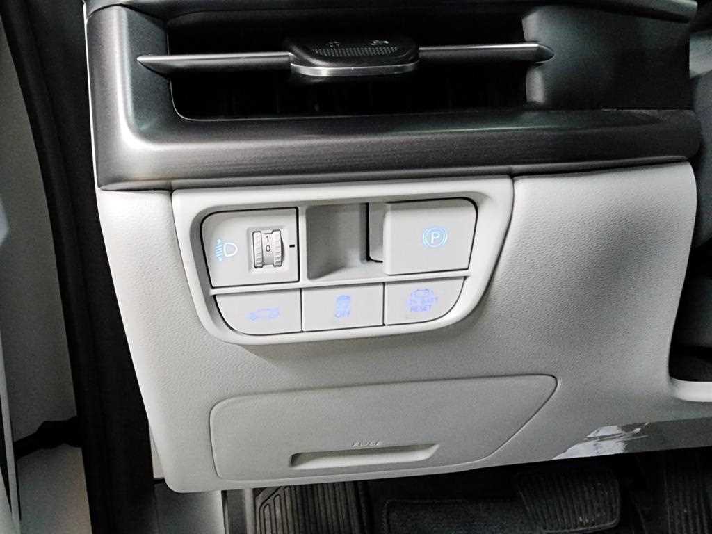 HYUNDAI Grandeur - Vista 12