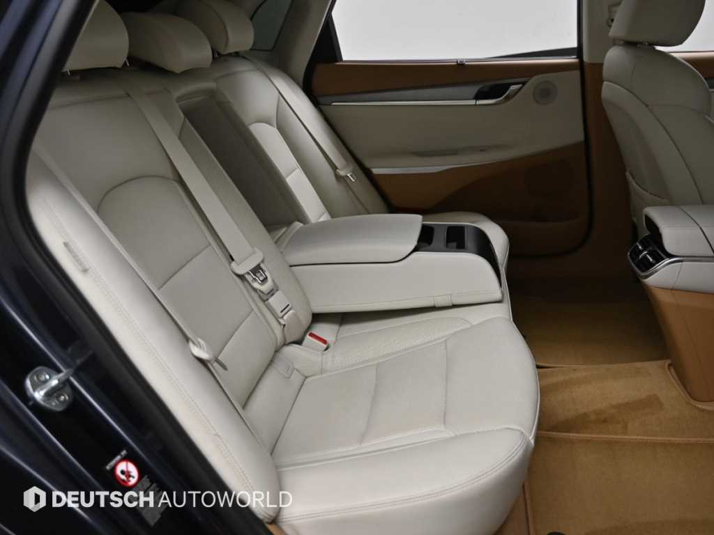 HYUNDAI Grandeur - Vista 12