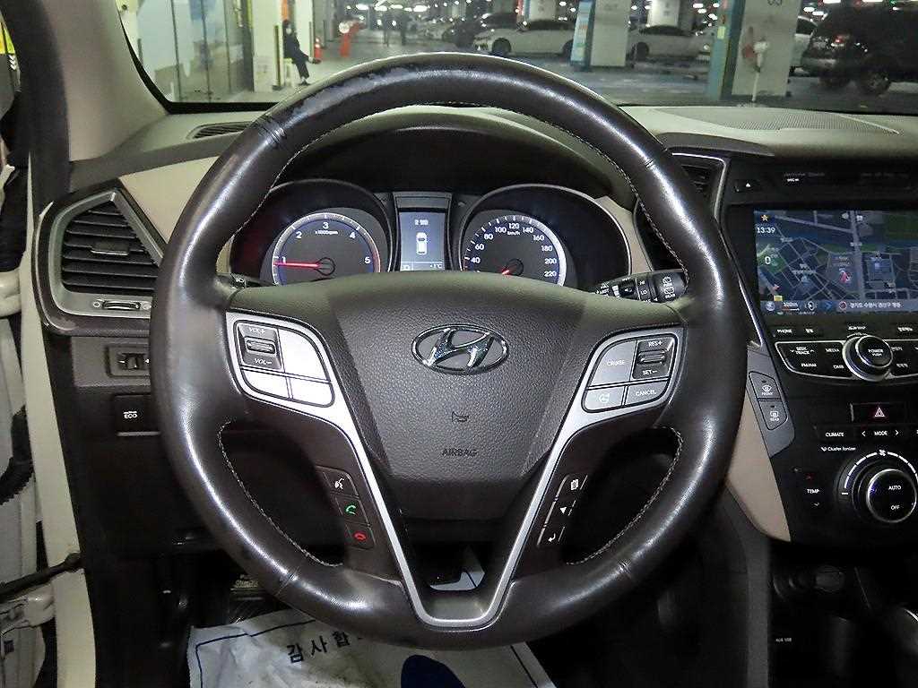 HYUNDAI Santa Fe - Vista 8