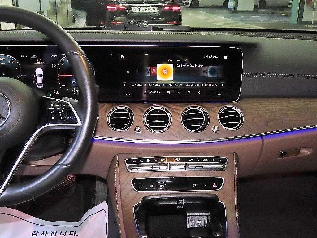 Mercedes Benz E class - Vista 11