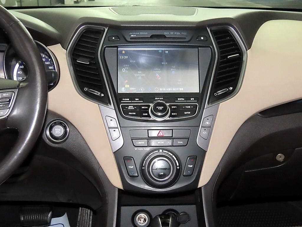 HYUNDAI Santa Fe - Vista 11