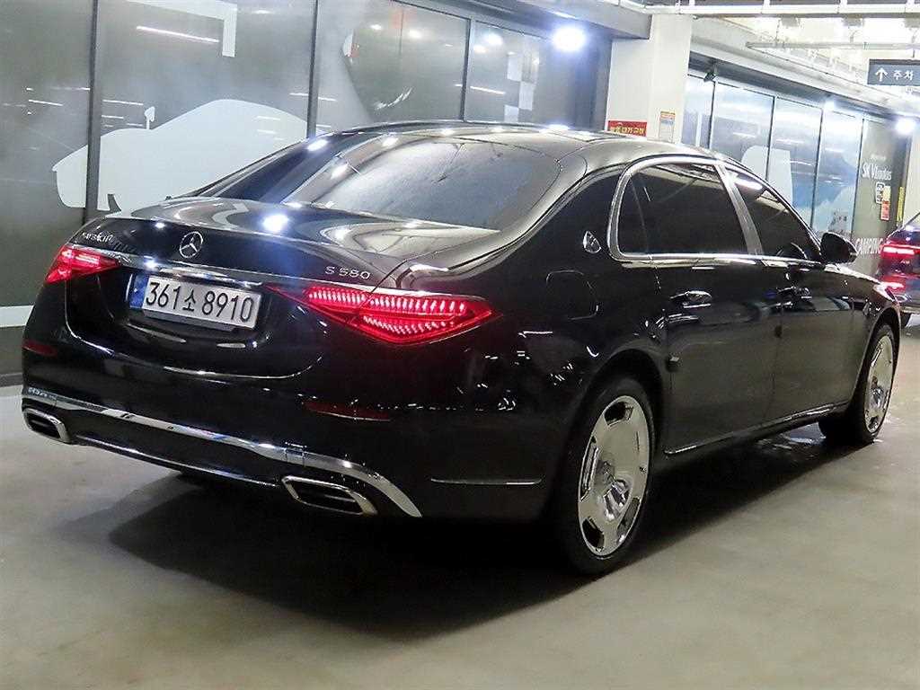 Mercedes Benz S Class - Vista 4