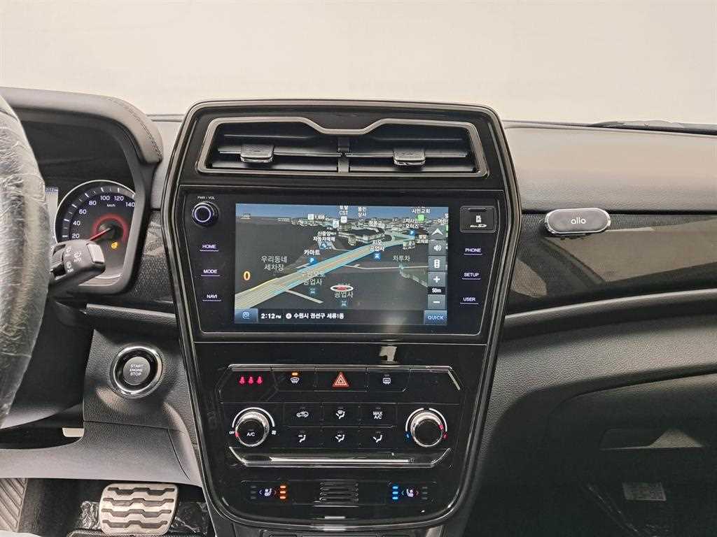 Ssangyong Tivoli - Vista 9