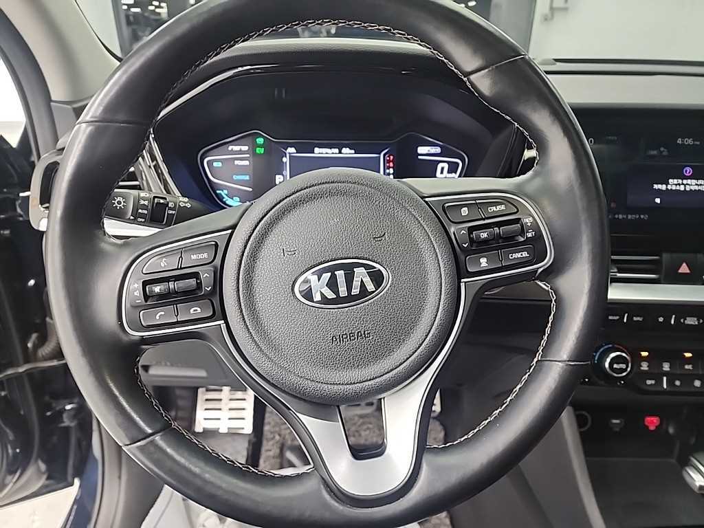 KIA Niro - Vista 9