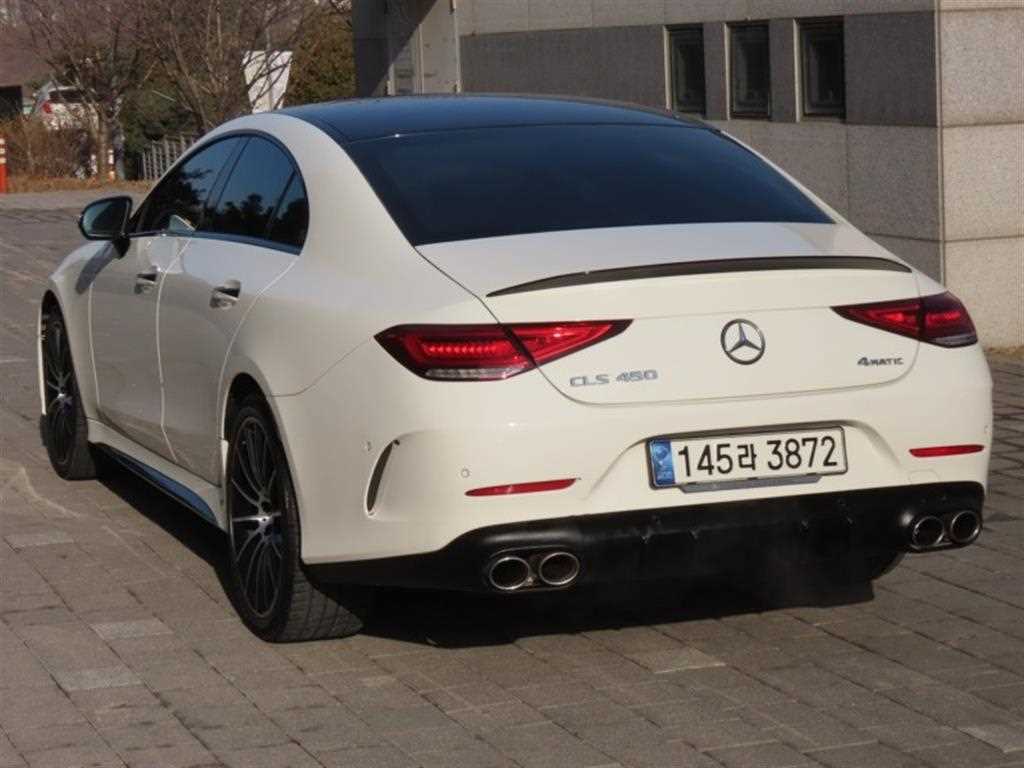 Mercedes Benz CLS Class - Vista 4