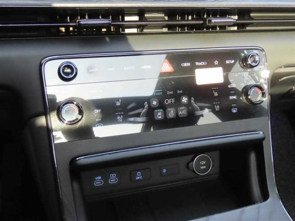 Genesis GV80 - Vista 7