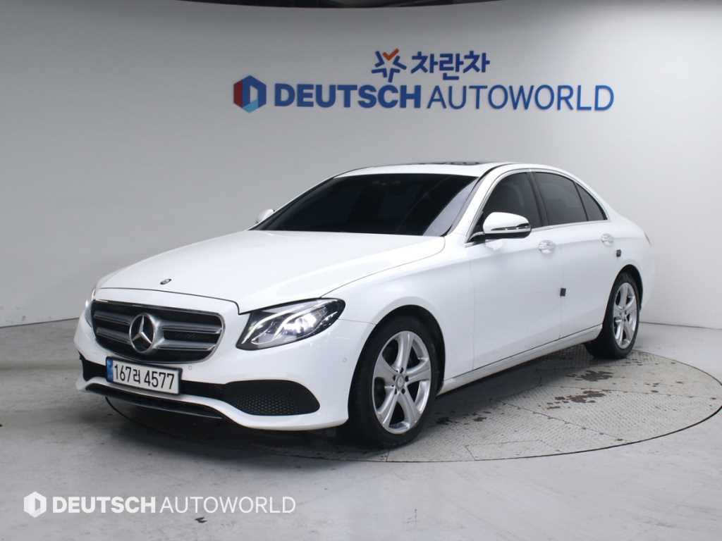 Mercedes Benz E class 2017 Blanco - Importación desde Corea - HF Imports Iquique - Foto 1