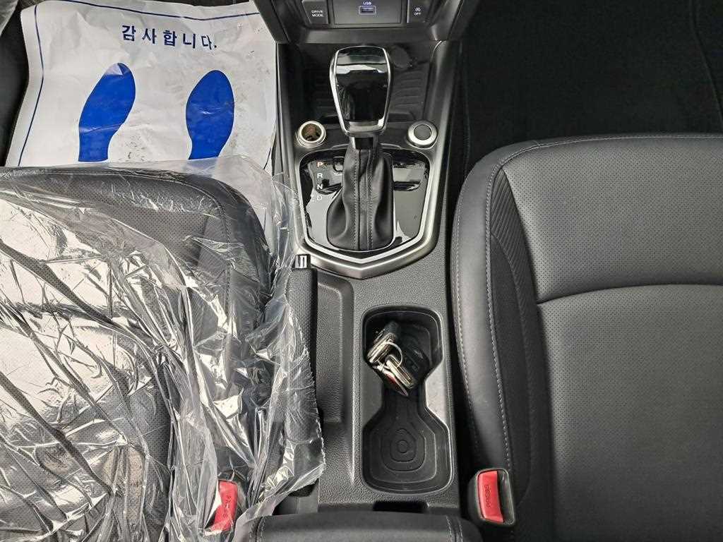 Ssangyong Tivoli 2022 Blanco - Importación desde Corea - HF Imports Iquique - Foto 14