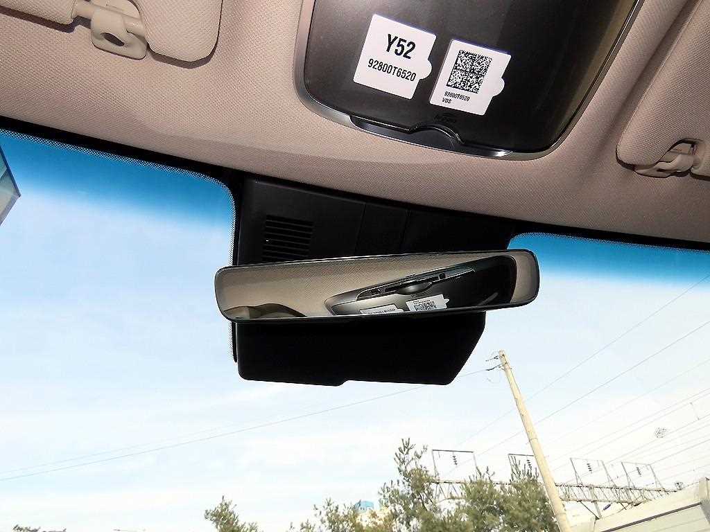 Genesis GV70 2025 Gris - Importación desde Corea - HF Imports Iquique - Foto 14