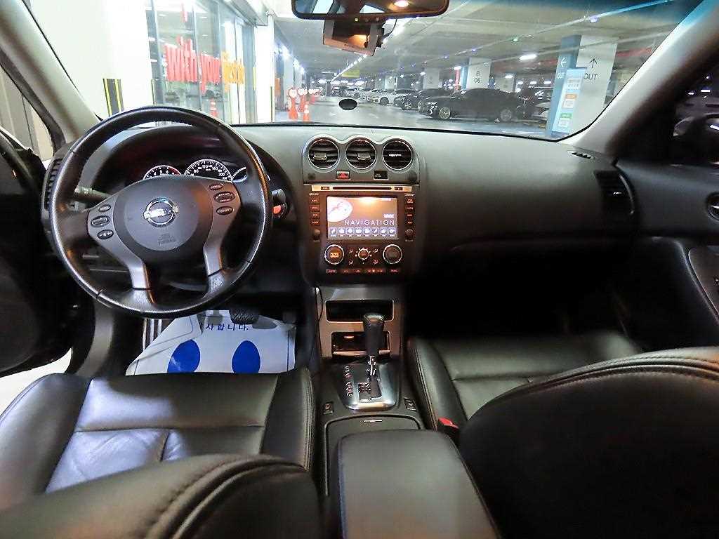 Nissan Altima - Vista 10