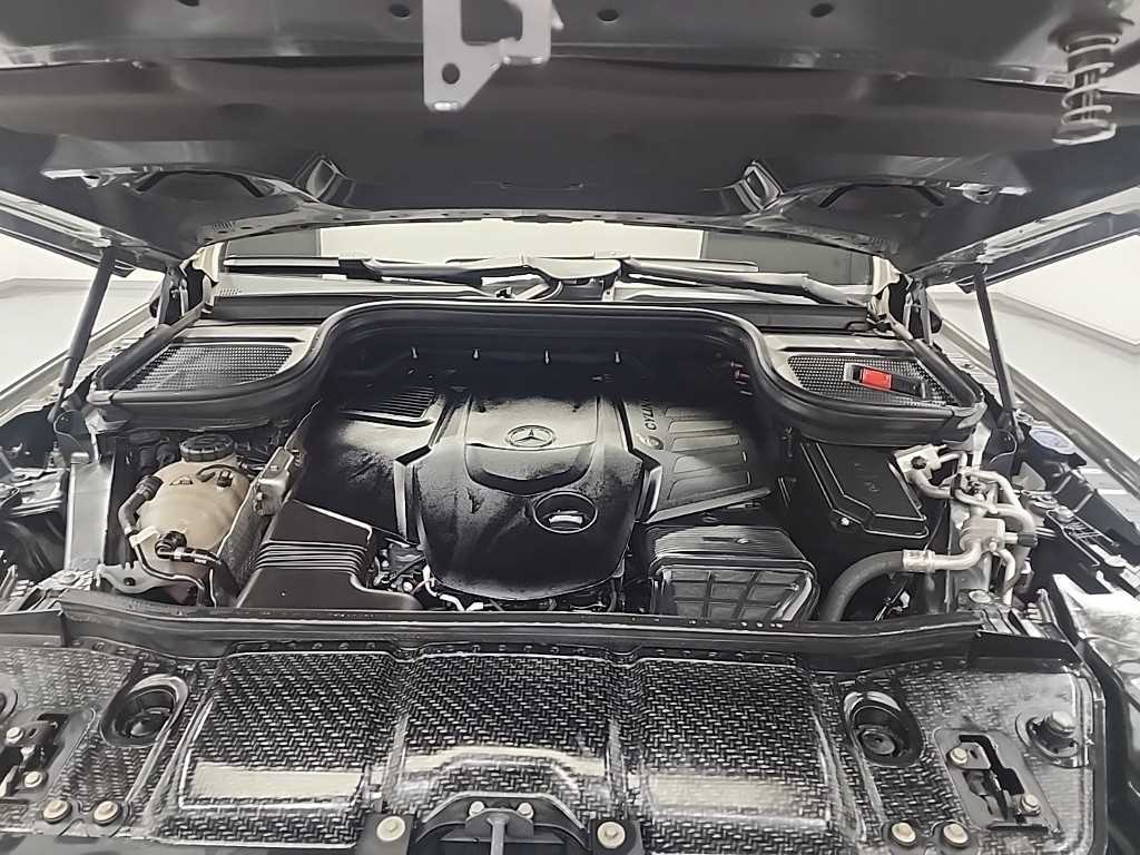 Mercedes Benz GLS Class - Vista 5