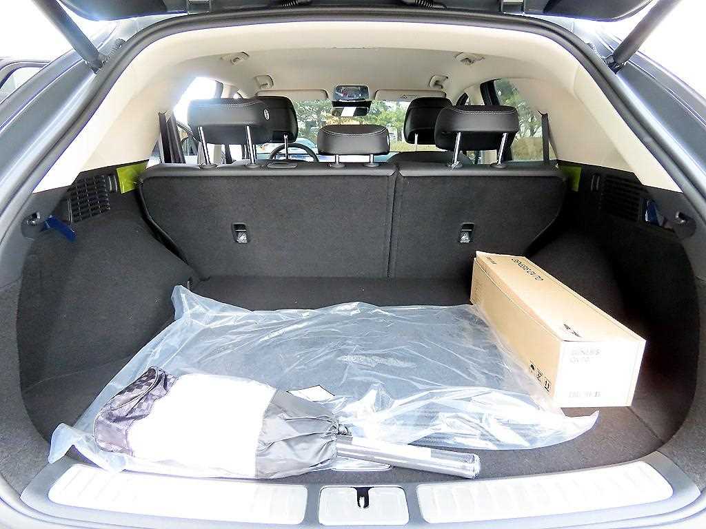 Genesis GV70 2025 Gris - Importación desde Corea - HF Imports Iquique - Foto 17